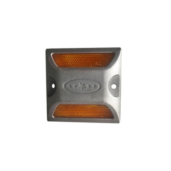 Buton reflectorizant stradal Buton reflectorizant stradal