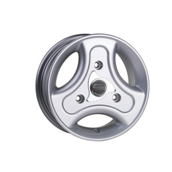 Jante DY247 KM 13x5.5 3x150 ET38 argintiu compatibile Dacia 1300 Dacia 1310 Renault 12