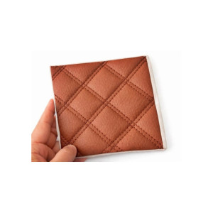 Material imitatie piele matlasata tapiterie romb maro cusatura maro auto si casa