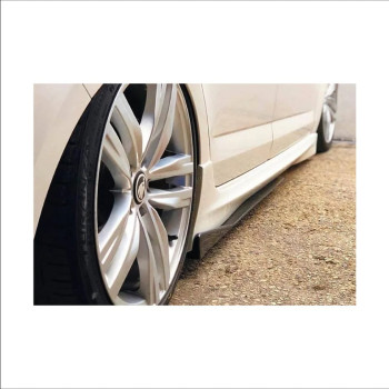 Set prelungiri ornament praguri laterale tuning  /  Lungime: 74,5 cm  / Culoare: negru lucios  