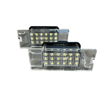 Lampa LED numar inmatriculare compatibila Renault Clio III Megane II Lampa LED numar inmatriculare compatibila Renault Clio III Megane II