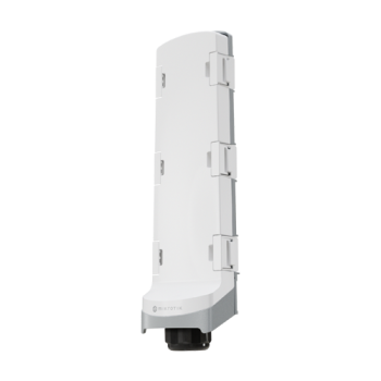 Switch exterior, 3 x RJ45 1G (1 x PoE-In bt, 2 x PoE-Out), 3 x SFP+ 10G, IP66 - Mikrotik